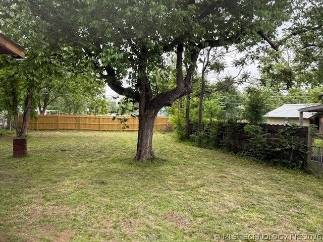 825 S 64th West Avenue, Tulsa, OK 74127