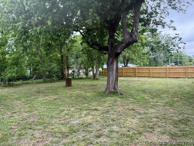 825 S 64th West Avenue, Tulsa, OK 74127