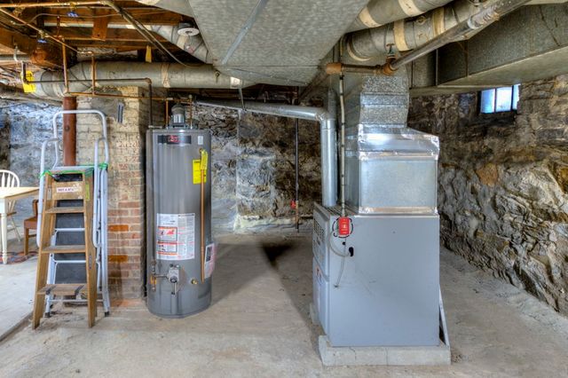 60 Fruit Street, Worcester, MA 01609