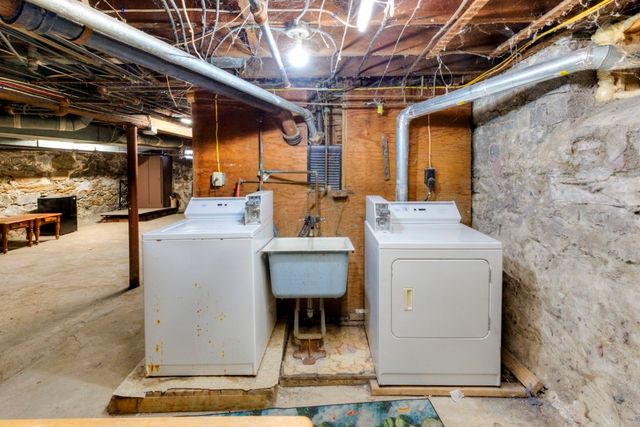 60 Fruit Street, Worcester, MA 01609