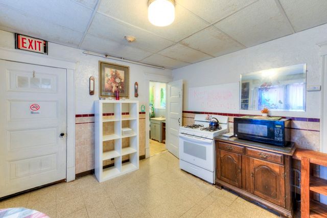 60 Fruit Street, Worcester, MA 01609