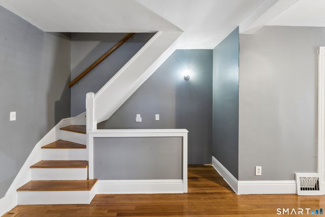 22 Hine Street, West Haven, CT 06516