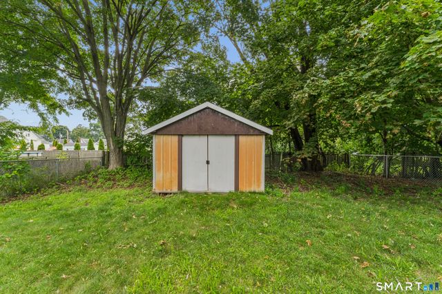 22 Hine Street, West Haven, CT 06516