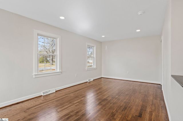 29 Fore Avenue, Greenville, SC 29607