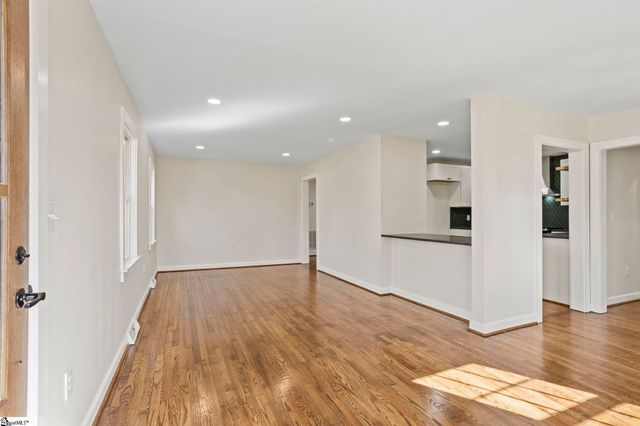 29 Fore Avenue, Greenville, SC 29607