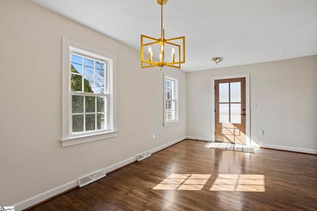 29 Fore Avenue, Greenville, SC 29607