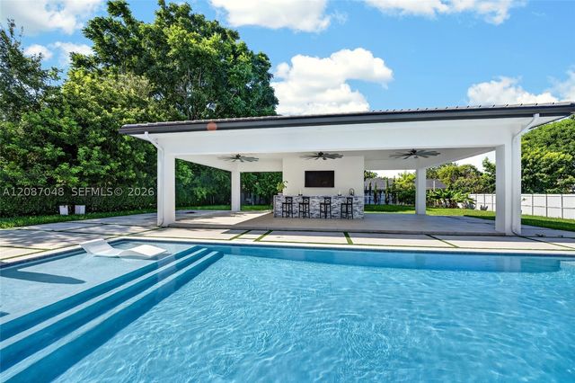 11681 SW 93rd St, Miami, FL 33176