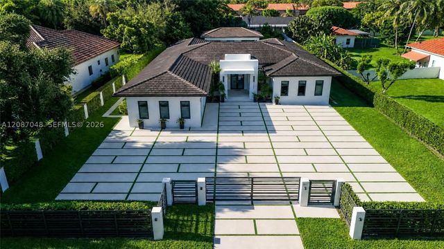 11681 SW 93rd St, Miami, FL 33176