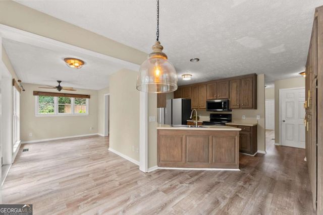 4785 Hiawatha Drive, Gainesville, GA 30506