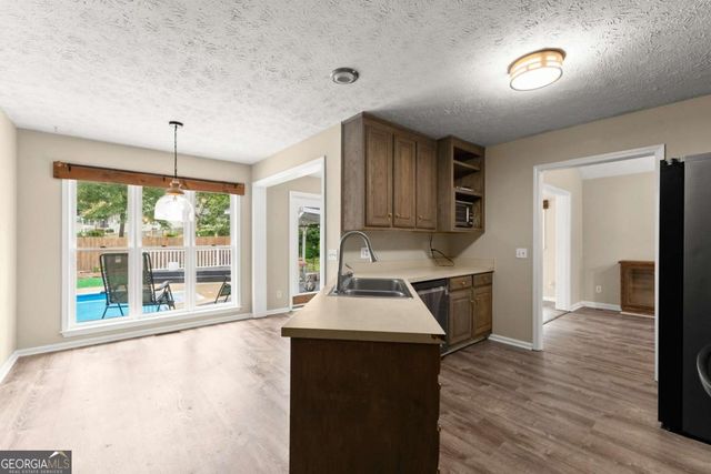 4785 Hiawatha Drive, Gainesville, GA 30506