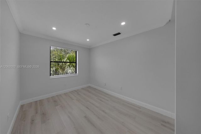 4300 NW 30th St 341, Coconut Creek, FL 33066