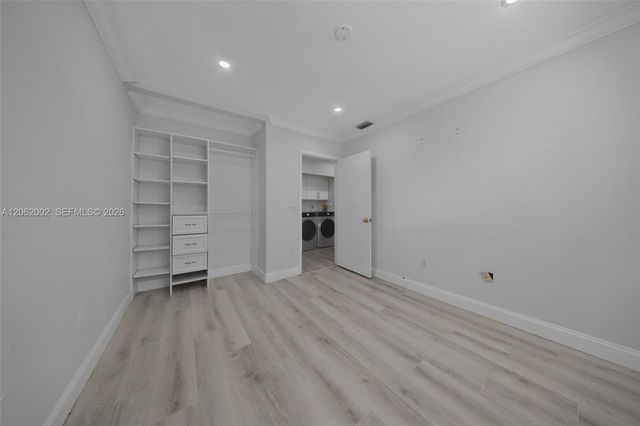 4300 NW 30th St 341, Coconut Creek, FL 33066