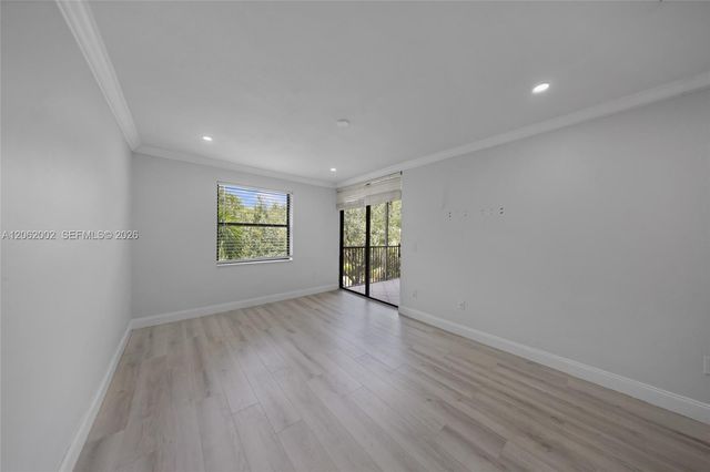 4300 NW 30th St 341, Coconut Creek, FL 33066