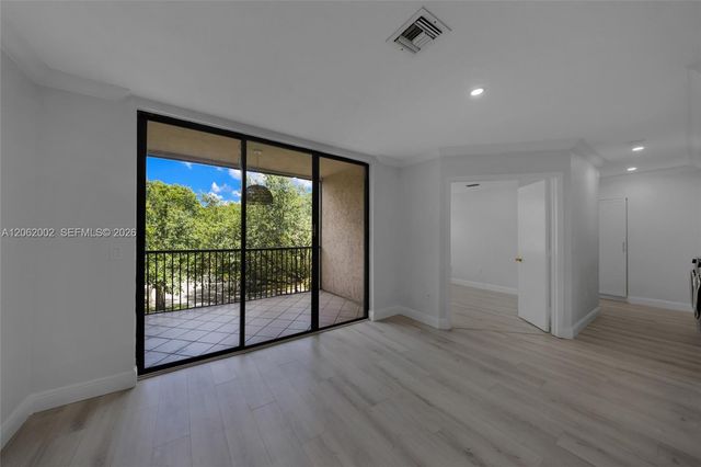 4300 NW 30th St 341, Coconut Creek, FL 33066