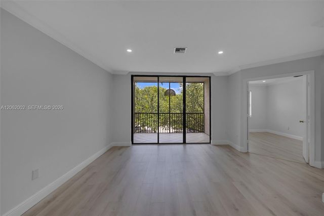 4300 NW 30th St 341, Coconut Creek, FL 33066