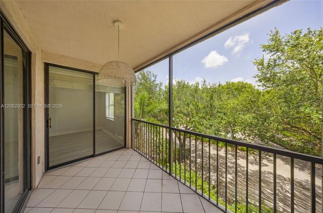 4300 NW 30th St 341, Coconut Creek, FL 33066