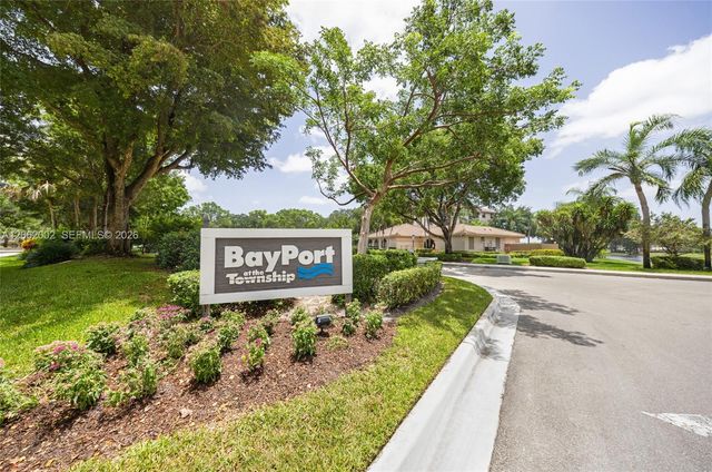 4300 NW 30th St 341, Coconut Creek, FL 33066