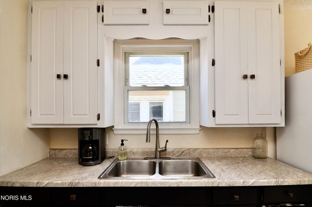 3019 Berdan Avenue, Toledo, OH 43613