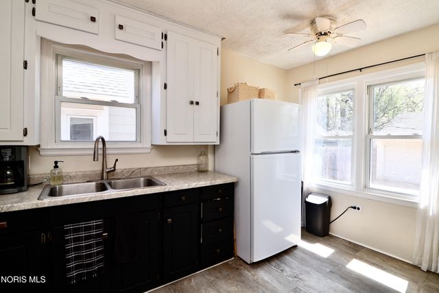 3019 Berdan Avenue, Toledo, OH 43613