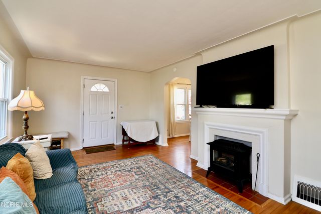 3019 Berdan Avenue, Toledo, OH 43613