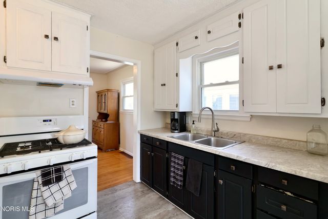 3019 Berdan Avenue, Toledo, OH 43613