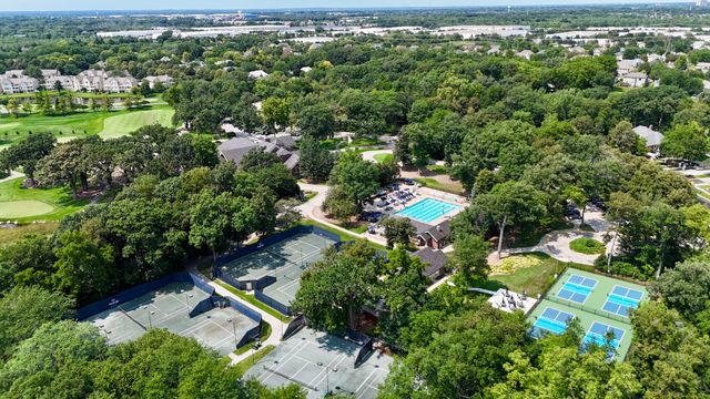 1412 Greenlake Drive, Aurora, IL 60502
