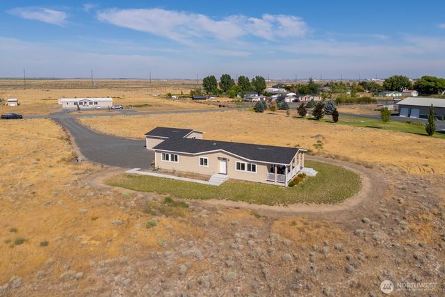 7654 Bouldercrest Road NE, Moses Lake, WA 98837