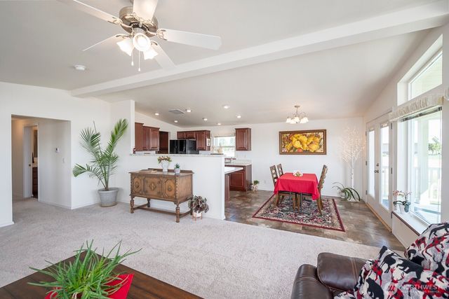 7654 Bouldercrest Road NE, Moses Lake, WA 98837