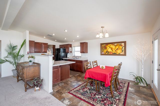 7654 Bouldercrest Road NE, Moses Lake, WA 98837