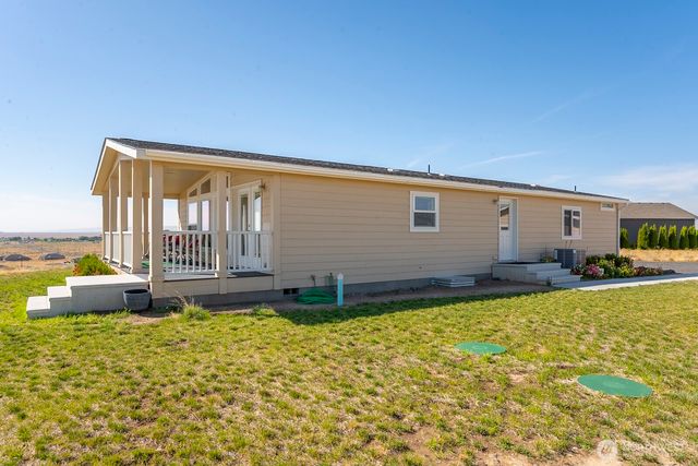 7654 Bouldercrest Road NE, Moses Lake, WA 98837