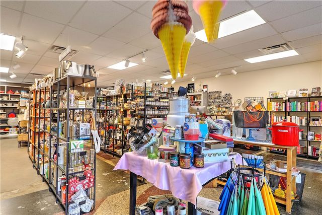 756 Hope Street, Providence, RI 02906