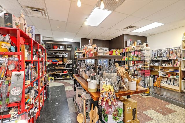 756 Hope Street, Providence, RI 02906