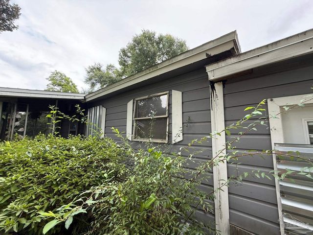 6793 Gulley Ln, Pensacola, FL 32505