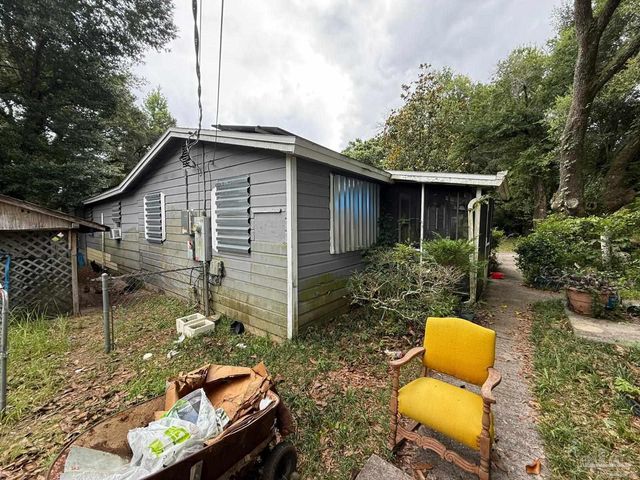 6793 Gulley Ln, Pensacola, FL 32505