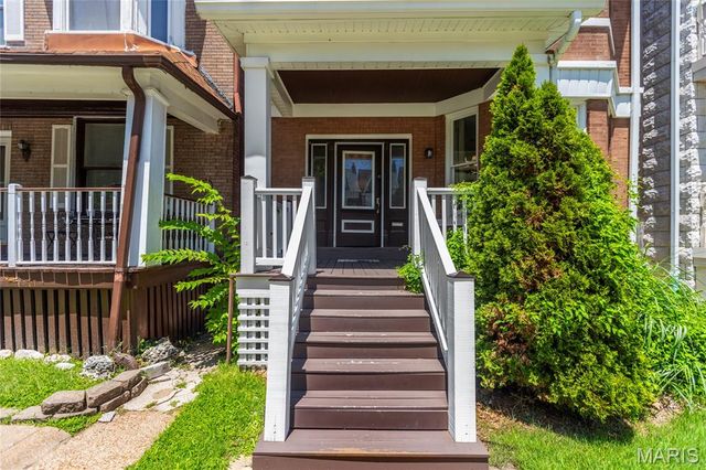 4215 Maryland Avenue, St Louis, MO 63108