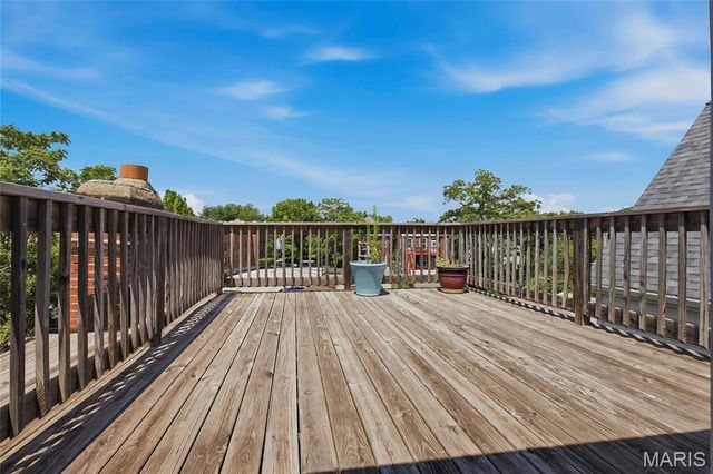 4215 Maryland Avenue, St Louis, MO 63108