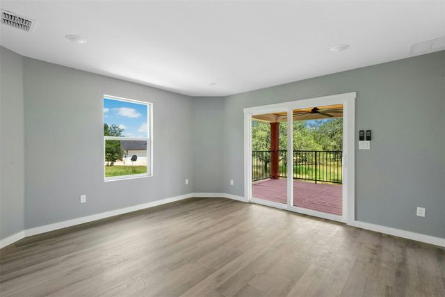 3705 Callihan RD, Luling, TX 78648