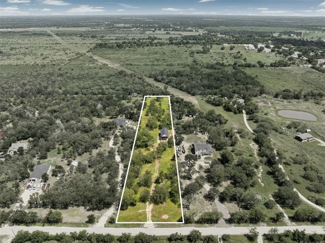 3705 Callihan RD, Luling, TX 78648