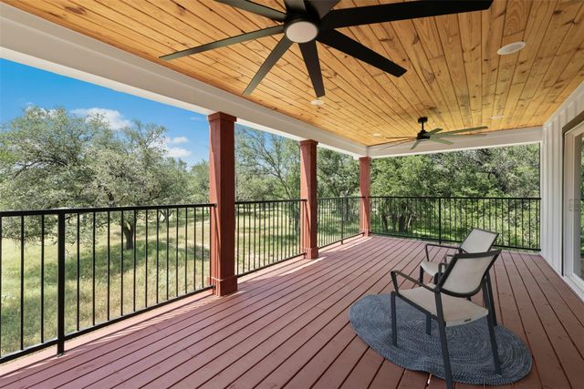 3705 Callihan RD, Luling, TX 78648