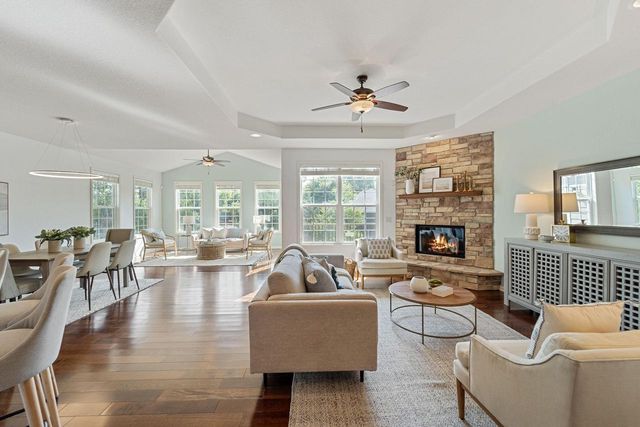 7208 W River Birch DRIVE, Mequon, WI 53092