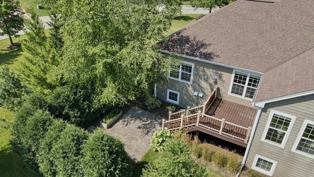 7208 W River Birch DRIVE, Mequon, WI 53092