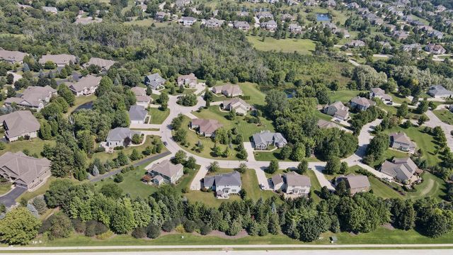 7208 W River Birch DRIVE, Mequon, WI 53092