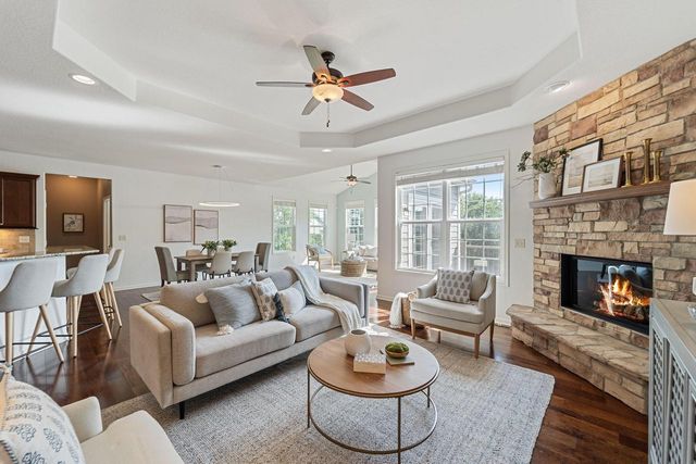 7208 W River Birch DRIVE, Mequon, WI 53092