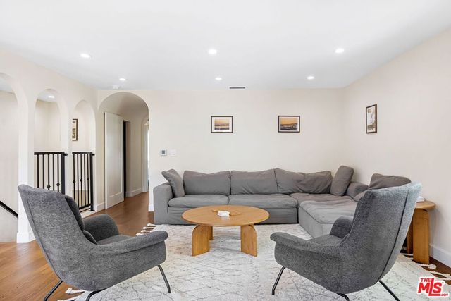 2908 Pacific Avenue, Venice, CA 90291