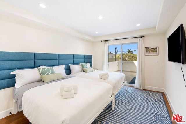 2908 Pacific Avenue, Venice, CA 90291