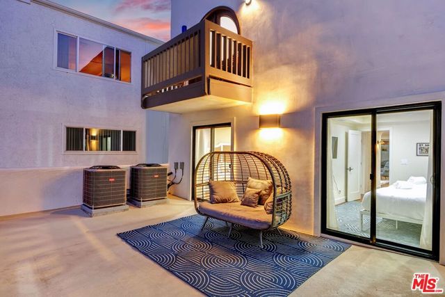 2908 Pacific Avenue, Venice, CA 90291