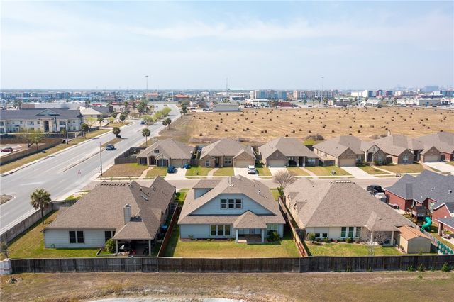 420 Palmer Drive, Portland, TX 78374