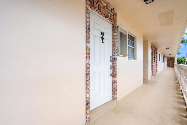 400 NE 20th Street, Boca Raton, FL 33431