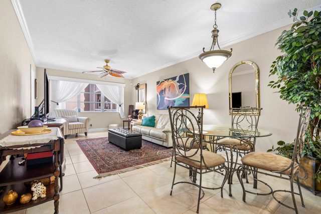 400 NE 20th Street, Boca Raton, FL 33431