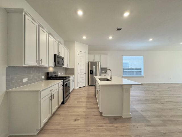 2109 Gabriels Horn RD, Leander, TX 78641